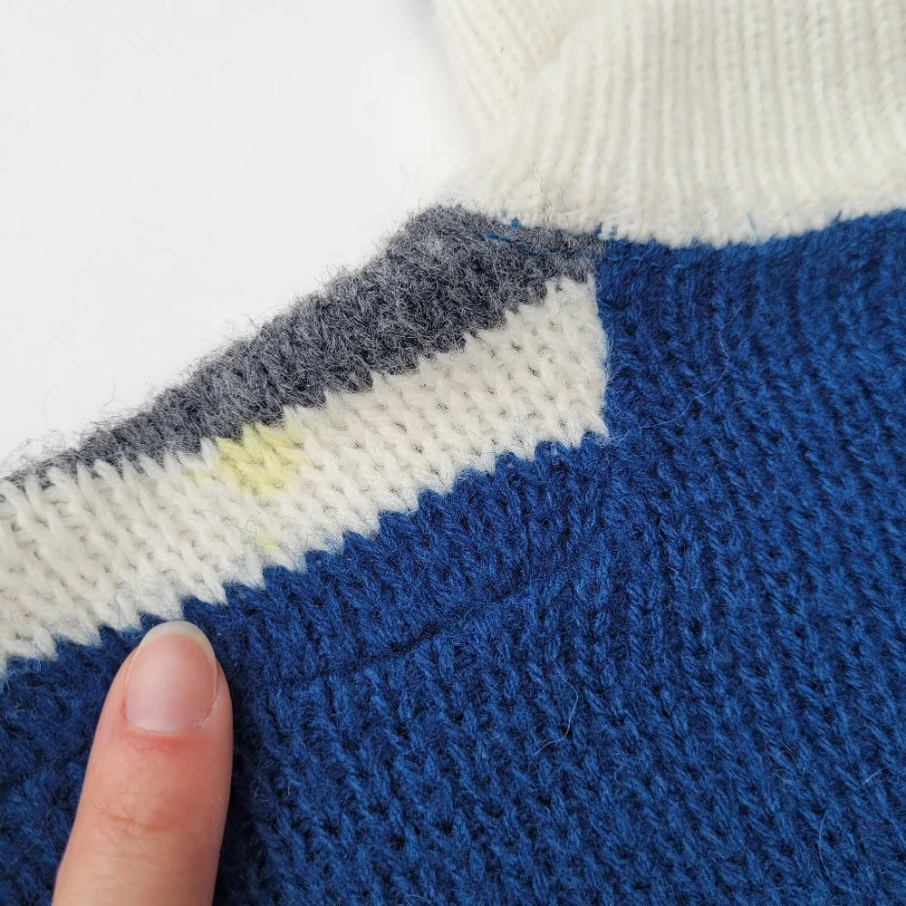 Vintage wool blue and white zip up turtleneck cardigan sweater